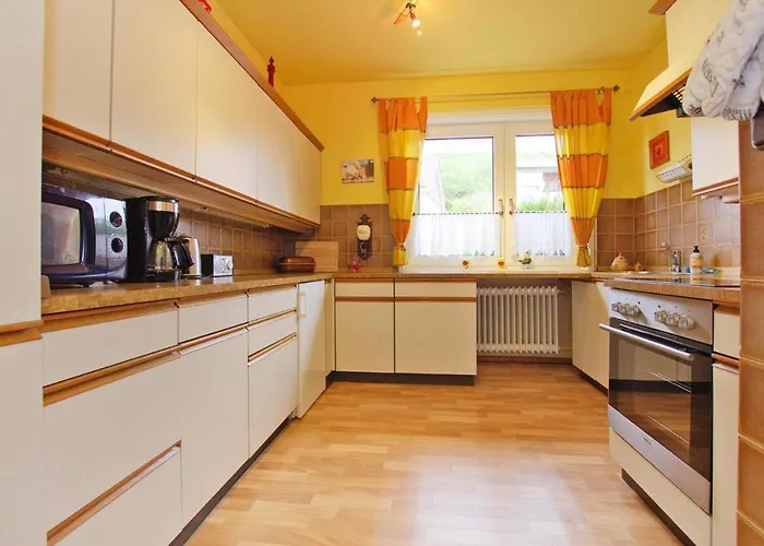 Im Harz Mit Wanderwegen *